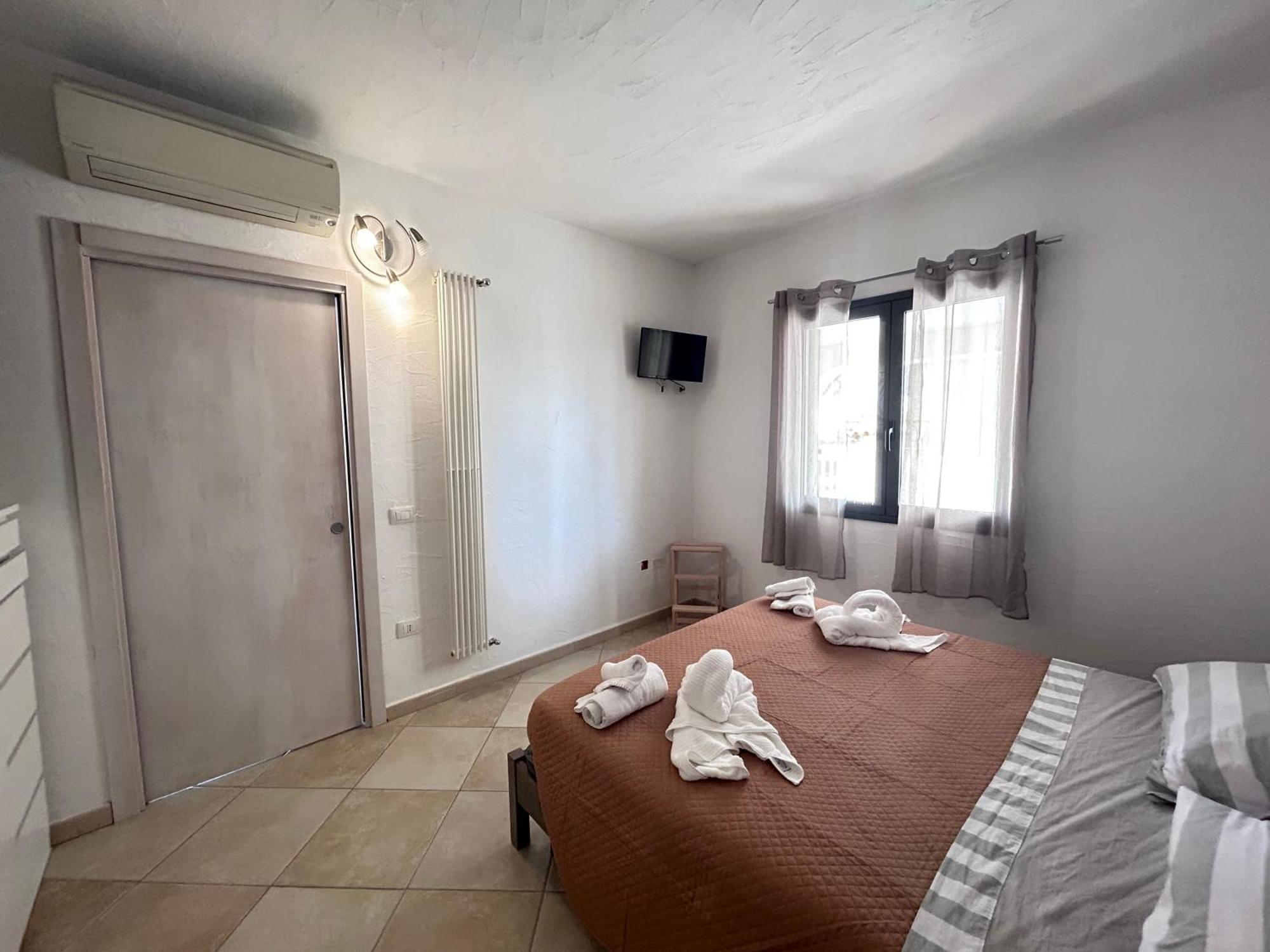 Hotel Laguna Blu By Helios à San Teodoro  Extérieur photo